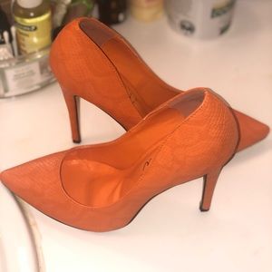 COPY - BEAUTIFUL HEELS!!